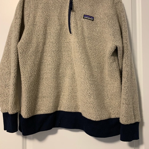 Patagonia Beige Sweater - Picture 3 of 4